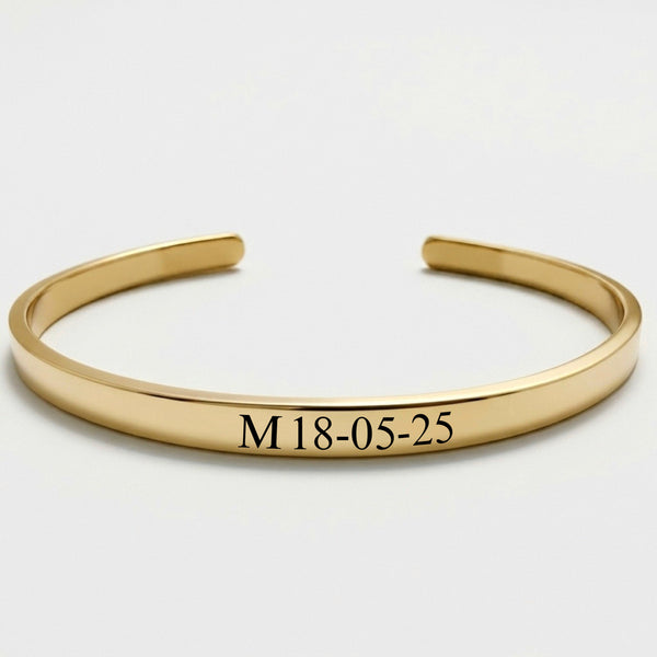 Bracelete 4mm dourada com gravação de nome e data personalizada