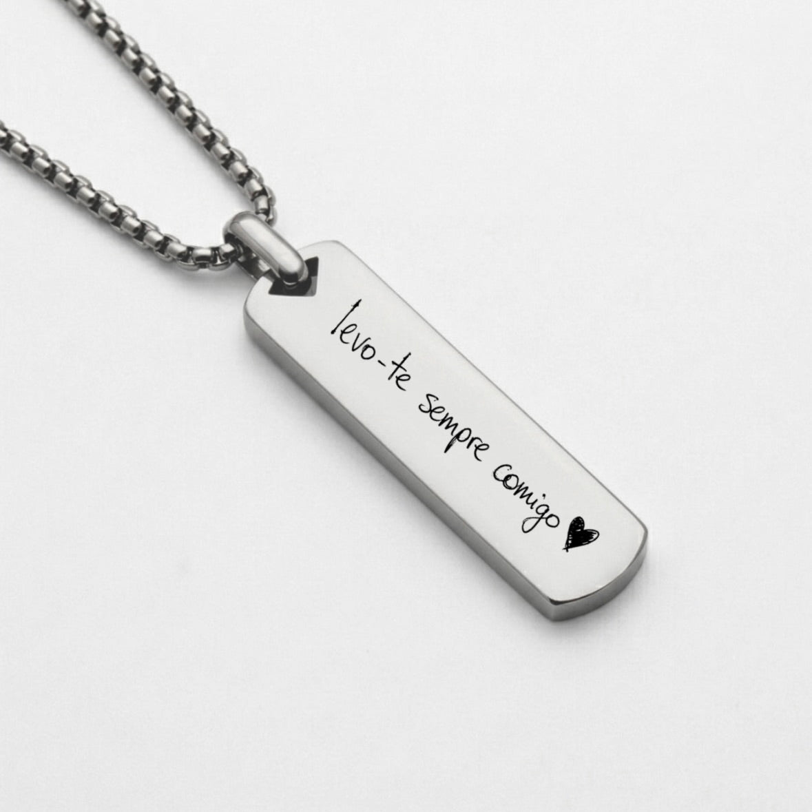 Colar barra prateado com gravação de texto manuscrito personalizada