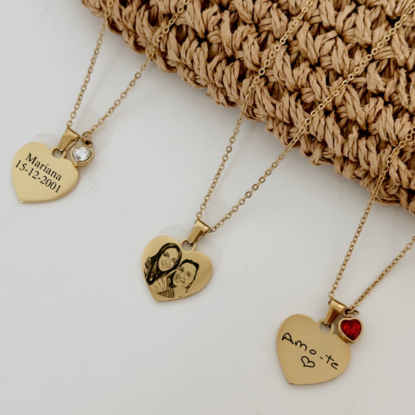 Colar coração dourado